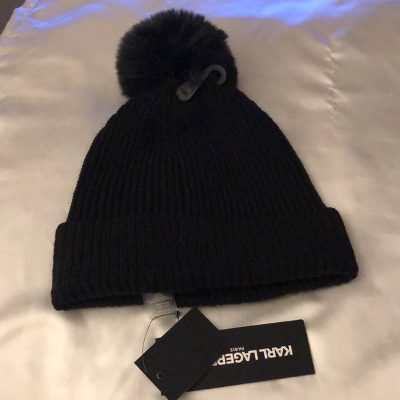 Karl Lagerfeld Paris Black Ribbed Beanie Karl Patch Black Faux Fur Pom OS NWT - Picture 9 of 15